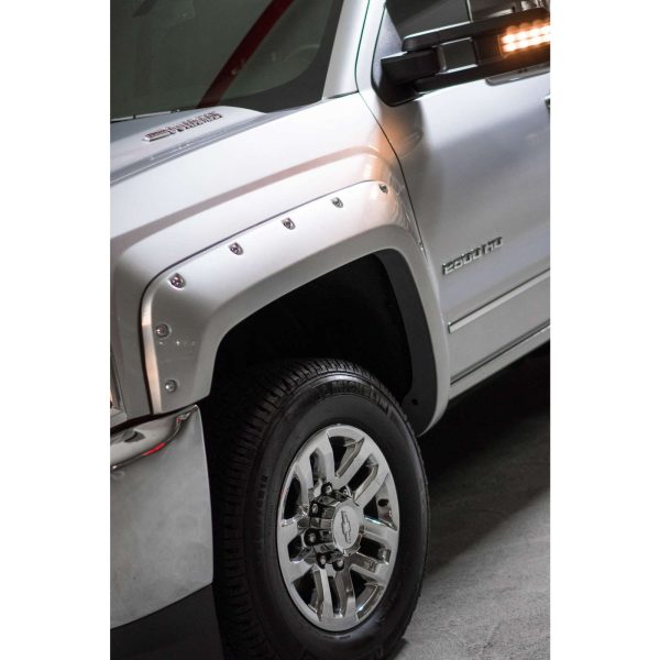 EGR - 791574-GAN - USA Silver Ice Met Color Match Style Fender Flares