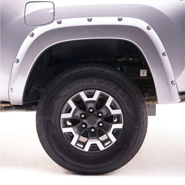 EGR - 791674-GAN - USA Silver Ice Met Color Match Style Fender Flares