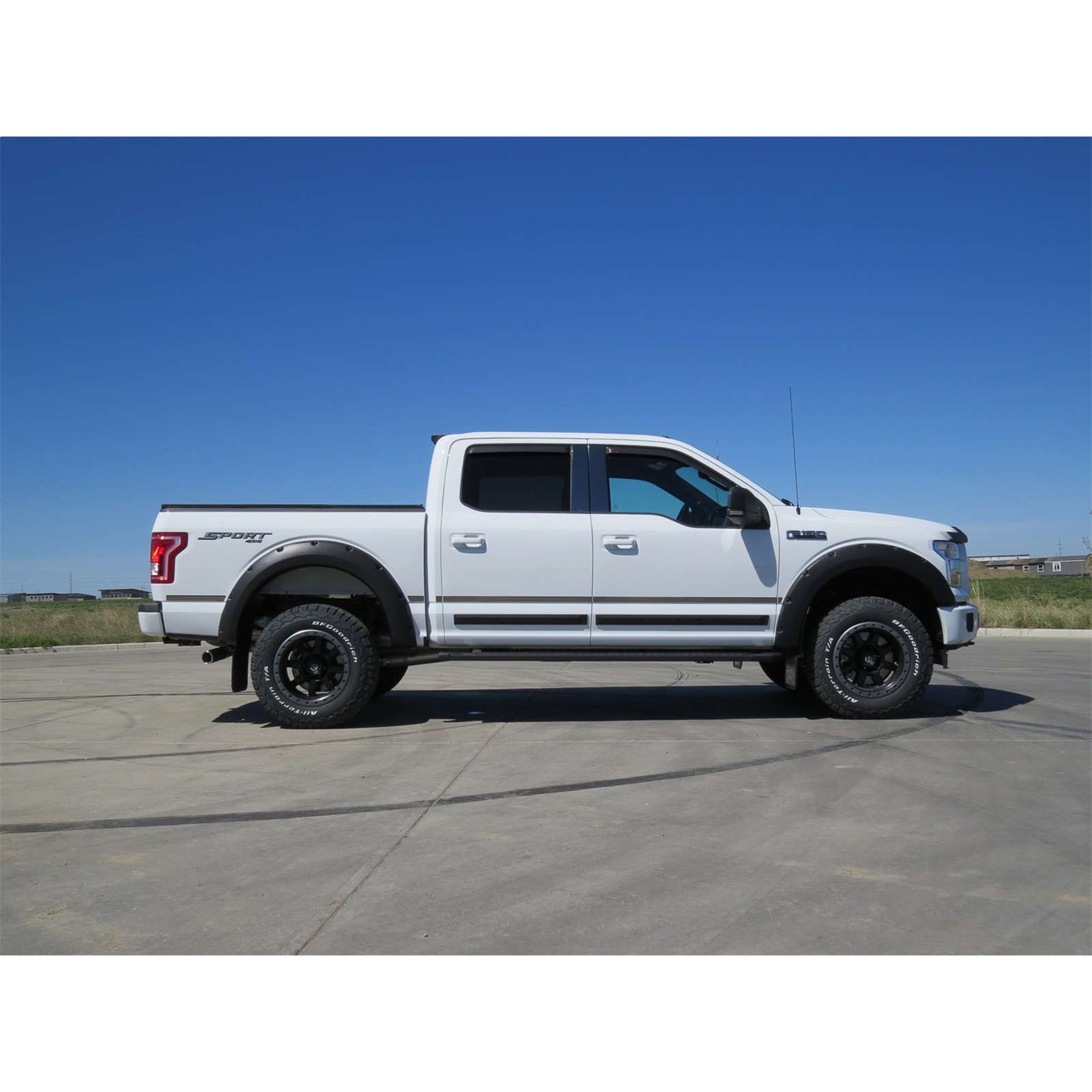 EGR - 793575 - USA Matte Black Bolt-On Style Fender Flares