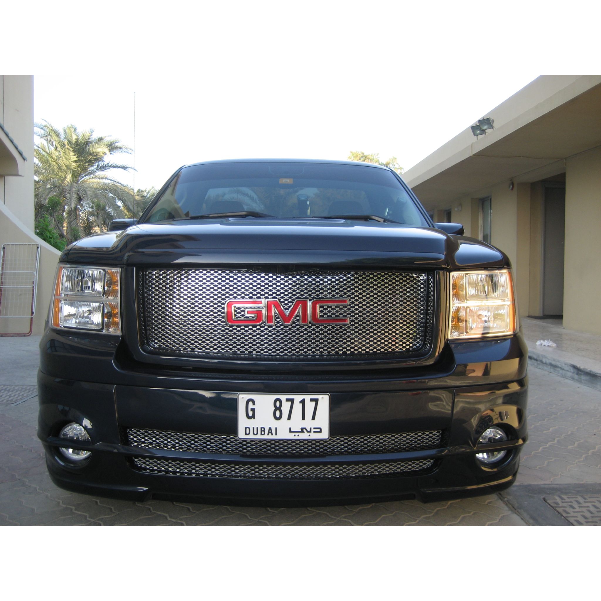 Street Scene GMC SIERRA 07-13 GEN 1 FRONT BUMPER COVER URETHANE