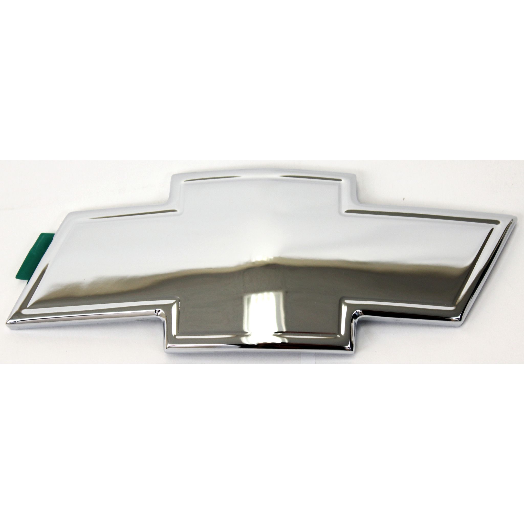 Street Scene CHEVY HHR 07-13 BOW TIE CHROME FINISH AND OUTLINE